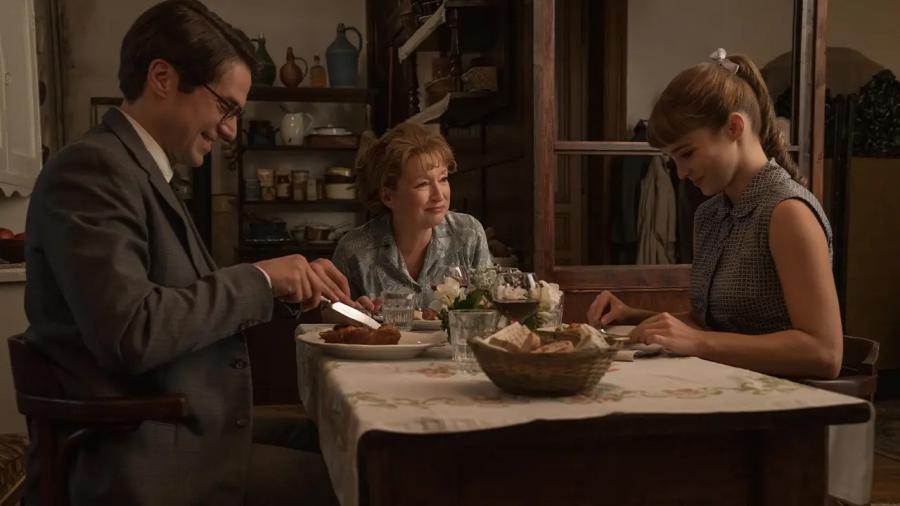 LA SRA. HARRIS VA A PARÍS